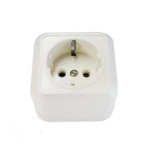 Socket outlet<gtran/> with grounding RA16-U17 16A 250V white<gtran/>